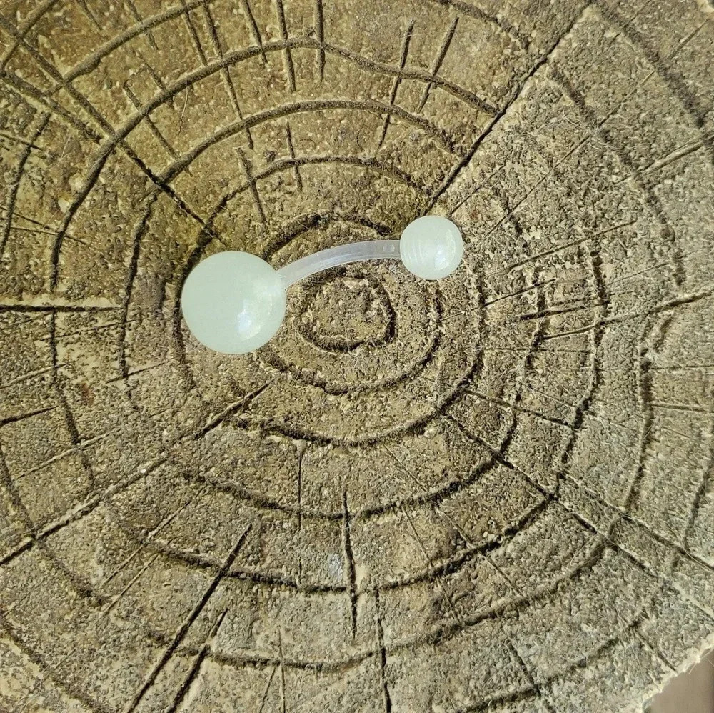 COPY - 16g glow in the dark belly ring
